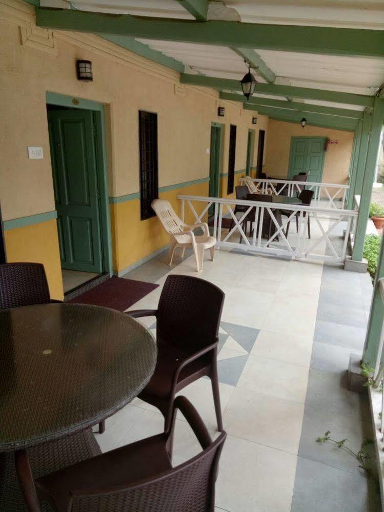 Golden Swan Beach Resort Murūd Exterior foto